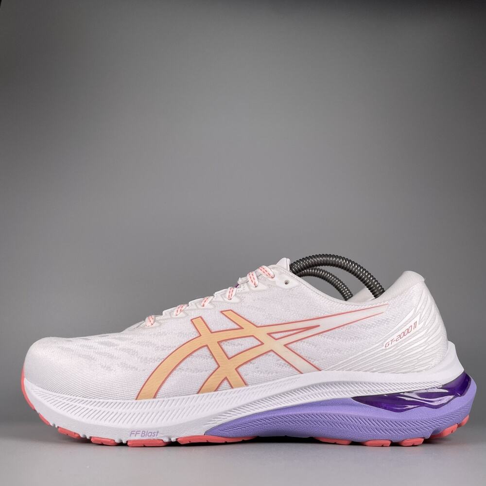 Asics Women GT-2000 11 Women's Size 11 White Running Shoes Athletic Sneaker GUC